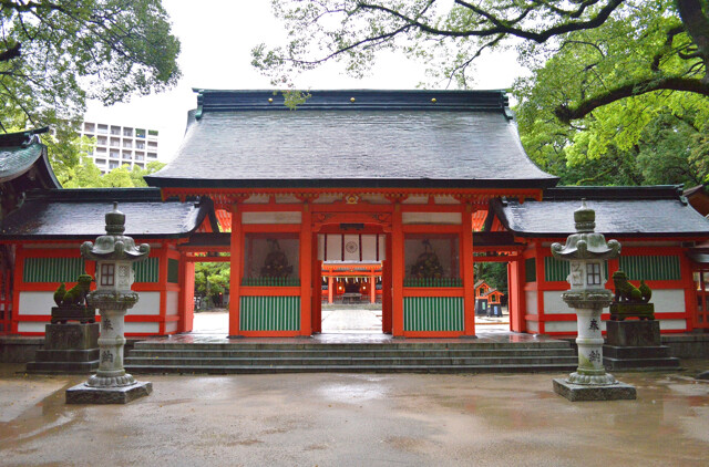 神門 – 日本のお城、御城印と、お寺、神社の歴史ガイド